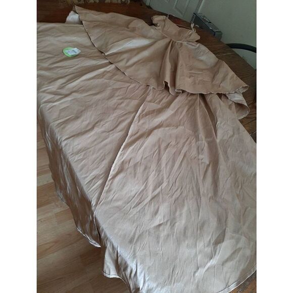 New XS Windsor Lt Gold Spaghetti Strap Open Criss Cross Back Hi Low Form… - Picture 4 of 9